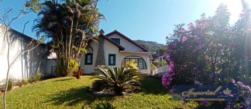 Casa à venda em Mosela, Petrópolis - RJ - Foto 1