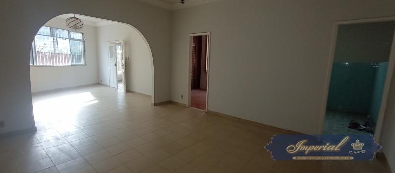 Casa à venda com 4 quartos, 250m² - Foto 12