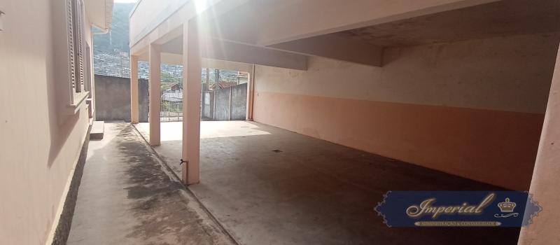 Casa à venda com 4 quartos, 250m² - Foto 22