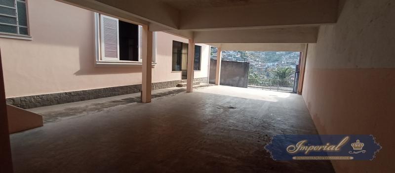 Casa à venda com 4 quartos, 250m² - Foto 23