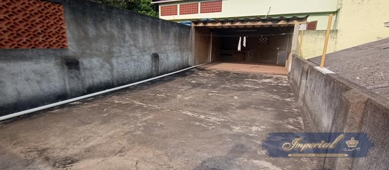 Casa à venda com 4 quartos, 250m² - Foto 28