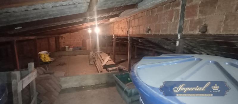 Casa à venda com 4 quartos, 250m² - Foto 29