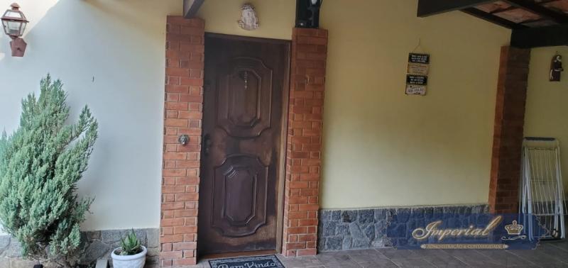Casa à venda com 4 quartos, 130m² - Foto 3