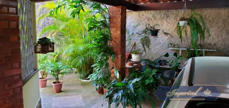 Casa à venda com 4 quartos, 130m² - Foto 9
