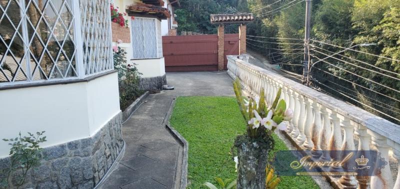 Casa à venda com 4 quartos, 130m² - Foto 14