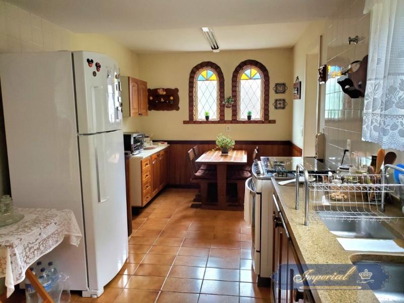 Casa à venda com 4 quartos, 130m² - Foto 18