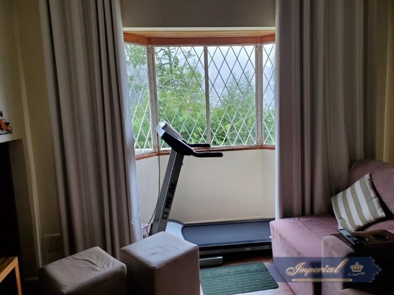 Casa à venda com 4 quartos, 130m² - Foto 24