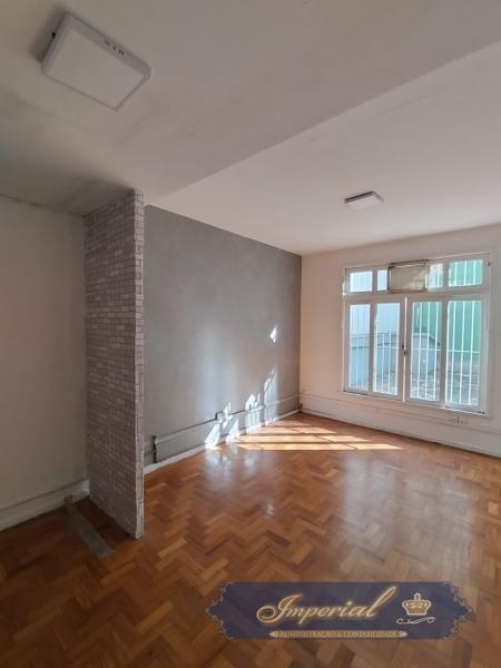 Imóvel Comercial para Alugar em Centro, Petrópolis - RJ - Foto 2