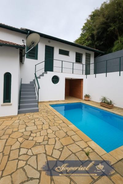 Casa para alugar com 3 quartos, 300m² - Foto 3