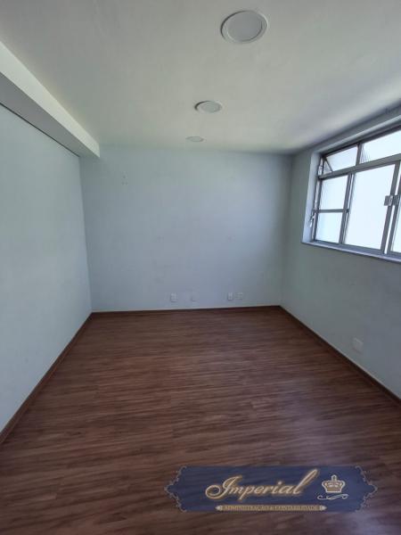 Imóvel Comercial para Alugar em Centro, Petrópolis - RJ - Foto 11