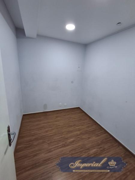 Imóvel Comercial para Alugar em Centro, Petrópolis - RJ - Foto 8