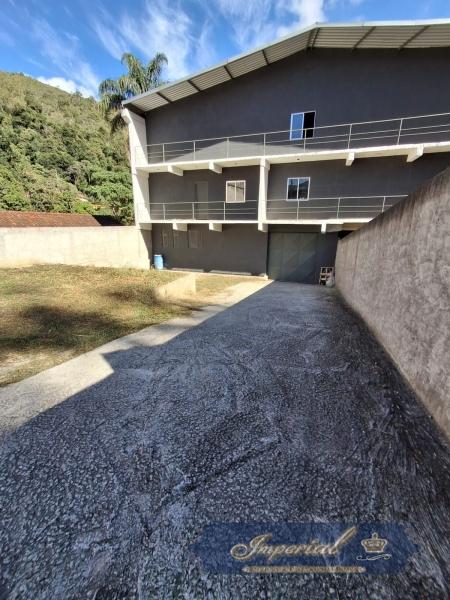 Imóvel Comercial para Alugar em Carangola, Petrópolis - RJ - Foto 11