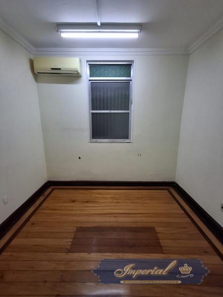 Imóvel Comercial para Alugar em Centro, Petrópolis - RJ - Foto 13