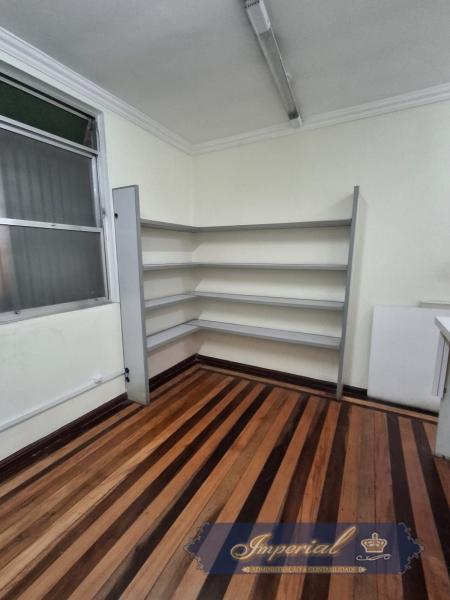 Imóvel Comercial para Alugar em Centro, Petrópolis - RJ - Foto 9