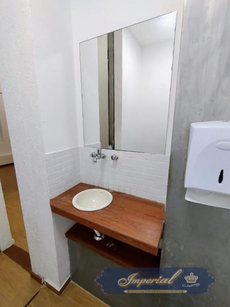 Imóvel Comercial para Alugar em Centro, Petrópolis - RJ - Foto 6