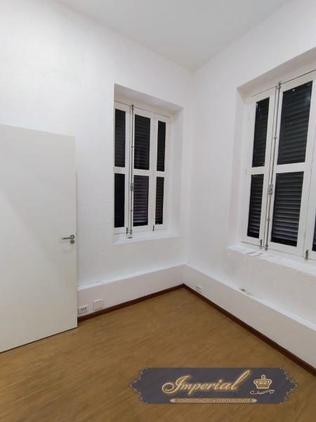 Imóvel Comercial para Alugar em Centro, Petrópolis - RJ - Foto 3