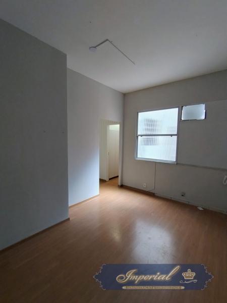 Imóvel Comercial para Alugar em Centro, Petrópolis - RJ - Foto 2