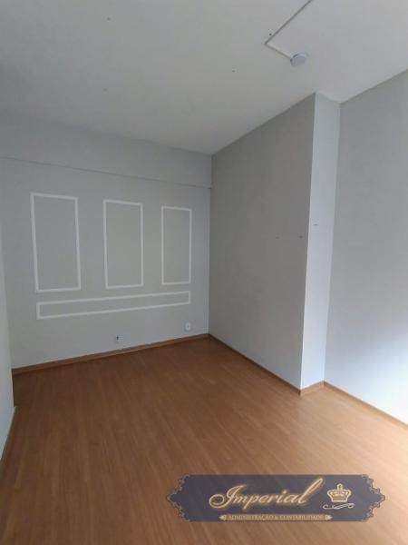 Imóvel Comercial para Alugar em Centro, Petrópolis - RJ - Foto 1