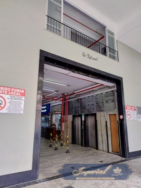 Imóvel Comercial para Alugar em Centro, Petrópolis - RJ - Foto 11