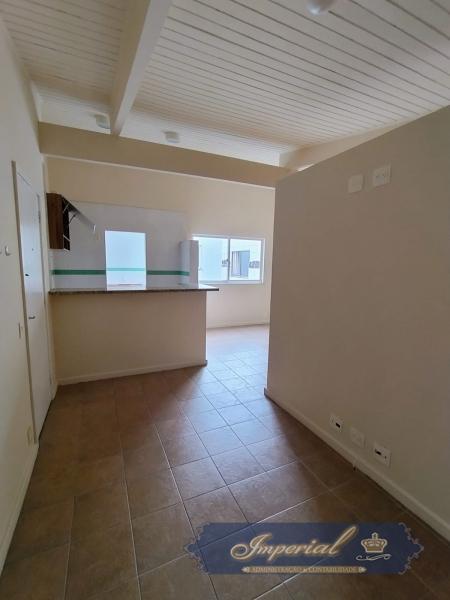 Apartamento para Alugar em São Sebastião, Petrópolis - RJ - Foto 2