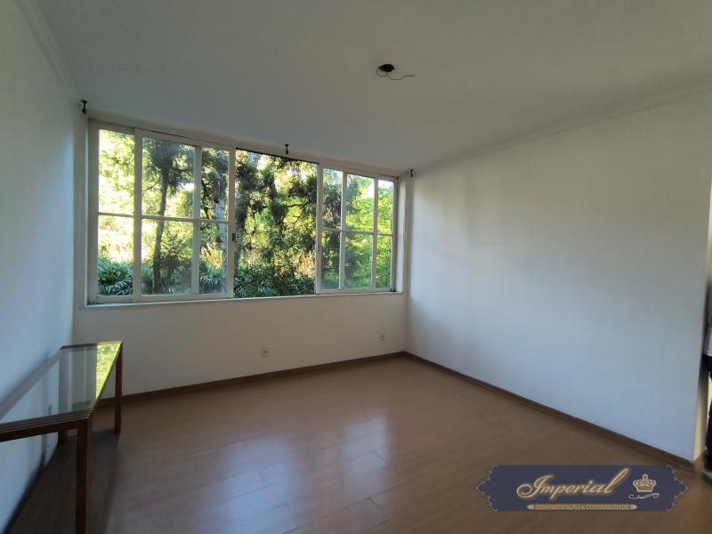 Apartamento à venda em Centro, Petrópolis - RJ