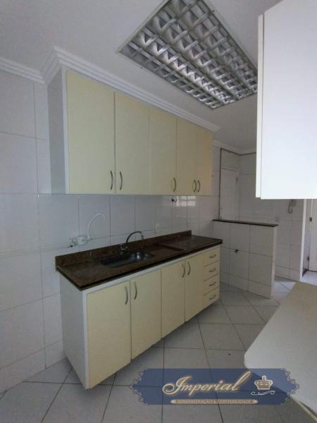 Apartamento para Alugar em Centro, Petrópolis - RJ - Foto 8