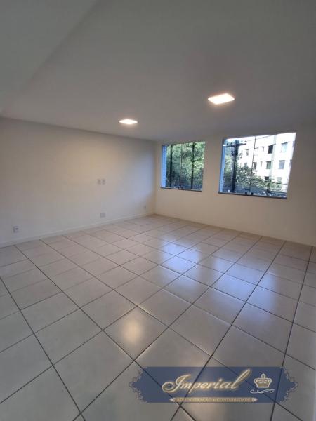 Apartamento para Alugar em Bingen, Petrópolis - RJ - Foto 3