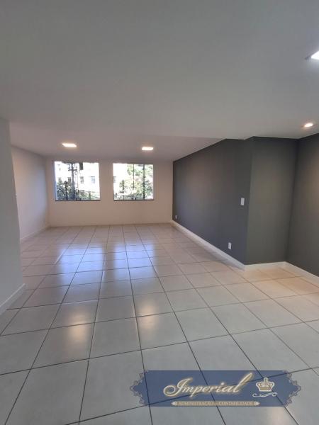 Apartamento para Alugar em Bingen, Petrópolis - RJ - Foto 2