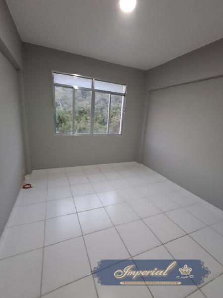 Kitnet / Conjugado para alugar em Centro, Petrópolis - RJ