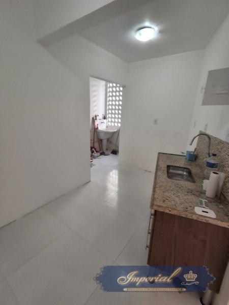 Apartamento para Alugar em Centro, Petrópolis - RJ - Foto 11