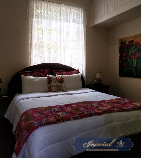 Casa à venda em Carangola, Petrópolis - RJ - Foto 2