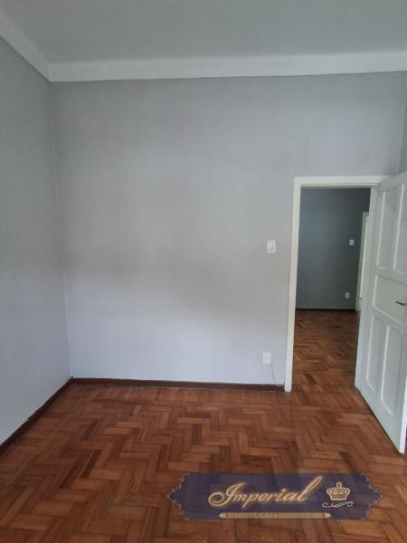 Apartamento para Alugar em Mosela, Petrópolis - RJ - Foto 3
