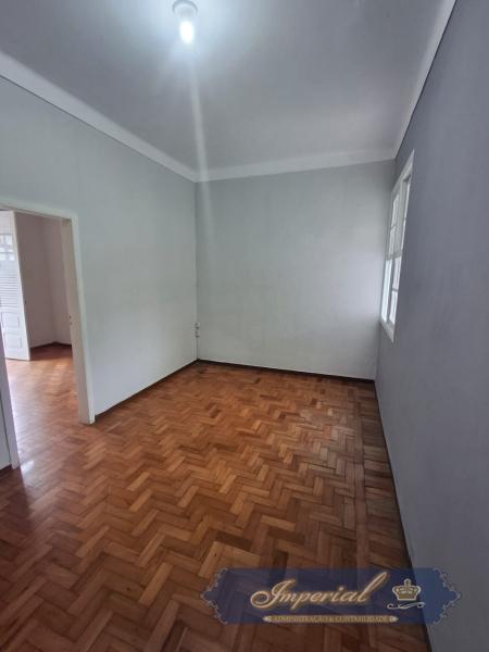 Apartamento para Alugar em Mosela, Petrópolis - RJ - Foto 1