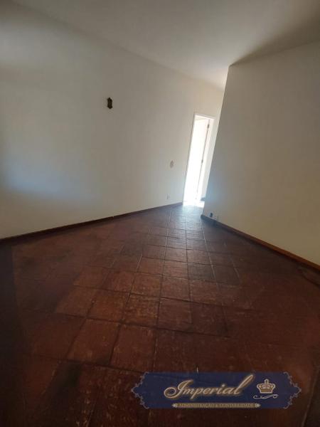 Apartamento para Alugar em Itamarati, Petrópolis - RJ - Foto 1