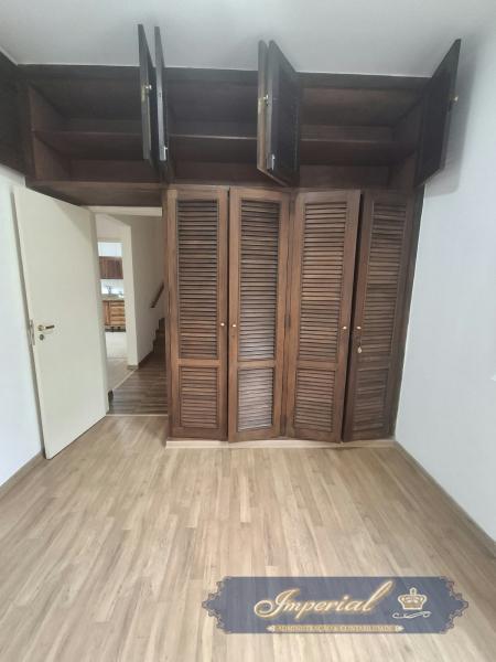 Casa para Alugar em Valparaíso, Petrópolis - RJ - Foto 16