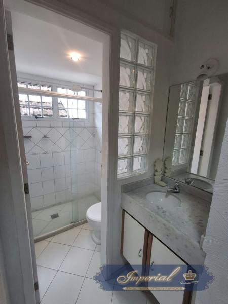 Casa para Alugar em Valparaíso, Petrópolis - RJ - Foto 11