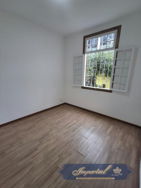 Casa para Alugar em Valparaíso, Petrópolis - RJ - Foto 15