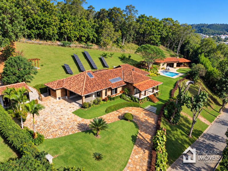 Casa em Condomínio em Corrêas Petrópolis