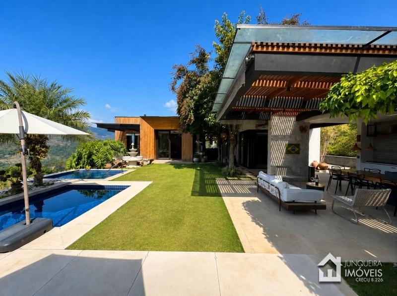 Casa em Condomínio em Itaipava Petrópolis
