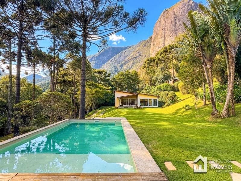 Casa em Condomínio em Araras Petrópolis