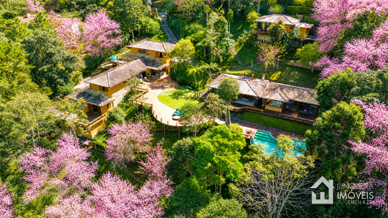 Casa em Condomínio em Araras Petrópolis