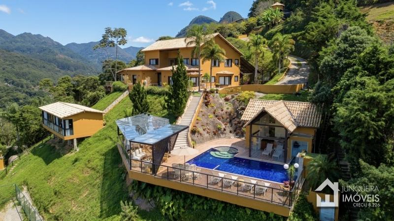 Casa em Condomínio em Araras Petrópolis