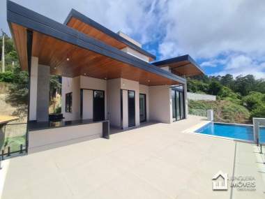 Casa em Condomínio em Itaipava,	Petrópolis