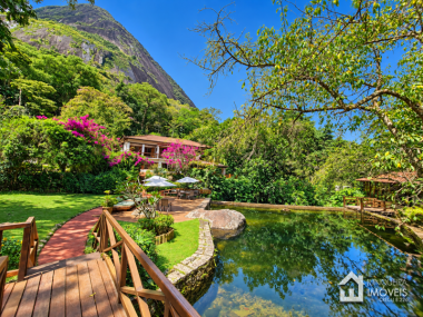 Casa em Condomínio em Corrêas,	Petrópolis