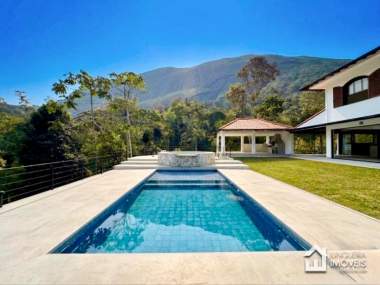 Casa em Condomínio em Araras,	Petrópolis