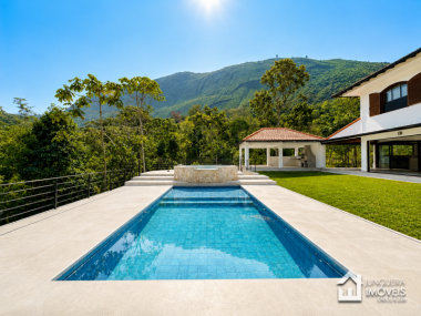Casa em Condomínio em Araras,	Petrópolis