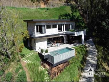 Casa em Condomínio em Corrêas Petrópolis