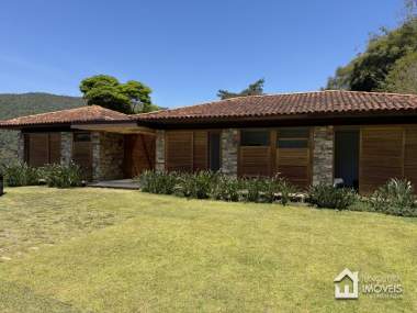 Casa em Condomínio em Itaipava Petrópolis