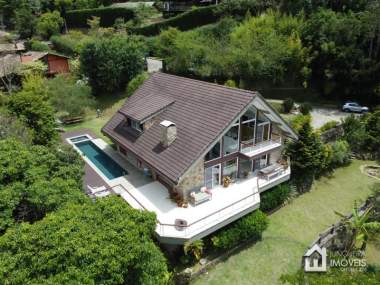 Casa em Condomínio em Araras,	Petrópolis