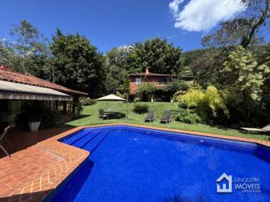 Casa em Condomínio em Araras Petrópolis